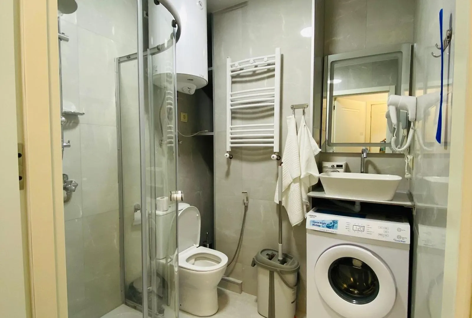 Greenhouse 103 Apartments Batumi 0*,  Gruzie